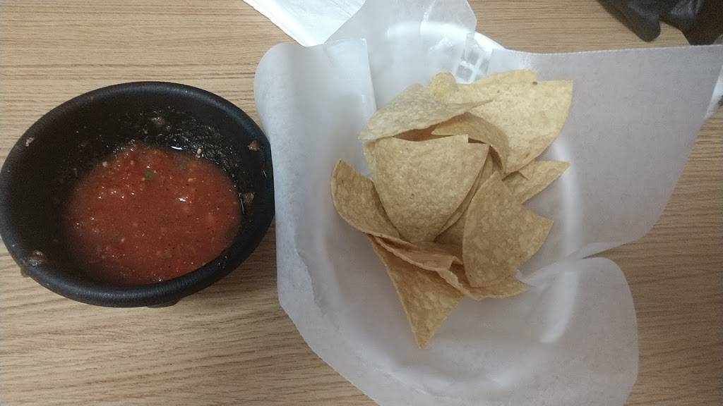 El Chilaquil Authentic Mexican Restaurant | restaurant | East Lancaster Plaza Shopping Center, 1052 E Avenue J, Lancaster, CA 93535, USA, Lancaster, CA 93535, USA | 6619414068 OR +1 661-941-4068