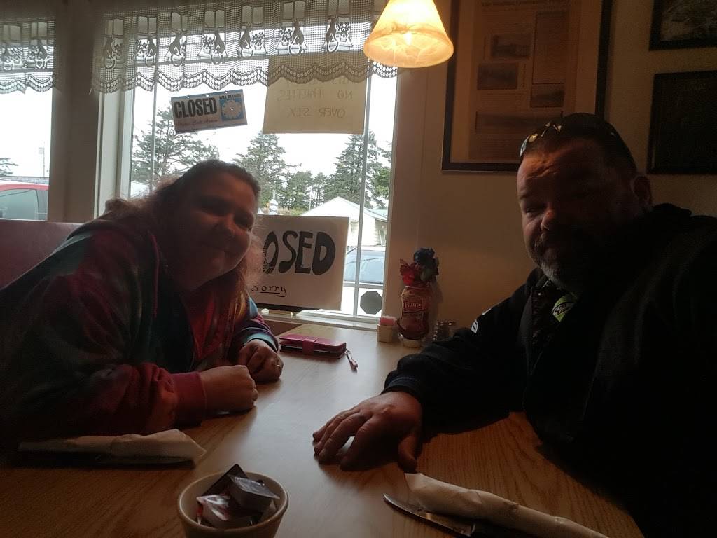 Paddies Perch Restaurant | restaurant | 41 Main St, Pacific Beach, WA 98571, USA | 3602768144 OR +1 360-276-8144