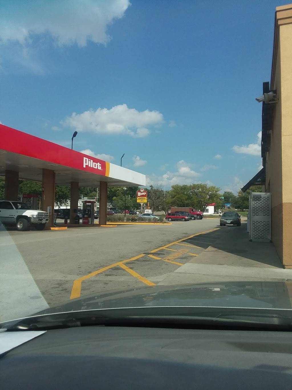 Pilot Travel Center | restaurant | 1522 W Market St, Bloomington, IL 61701, USA | 3098277867 OR +1 309-827-7867