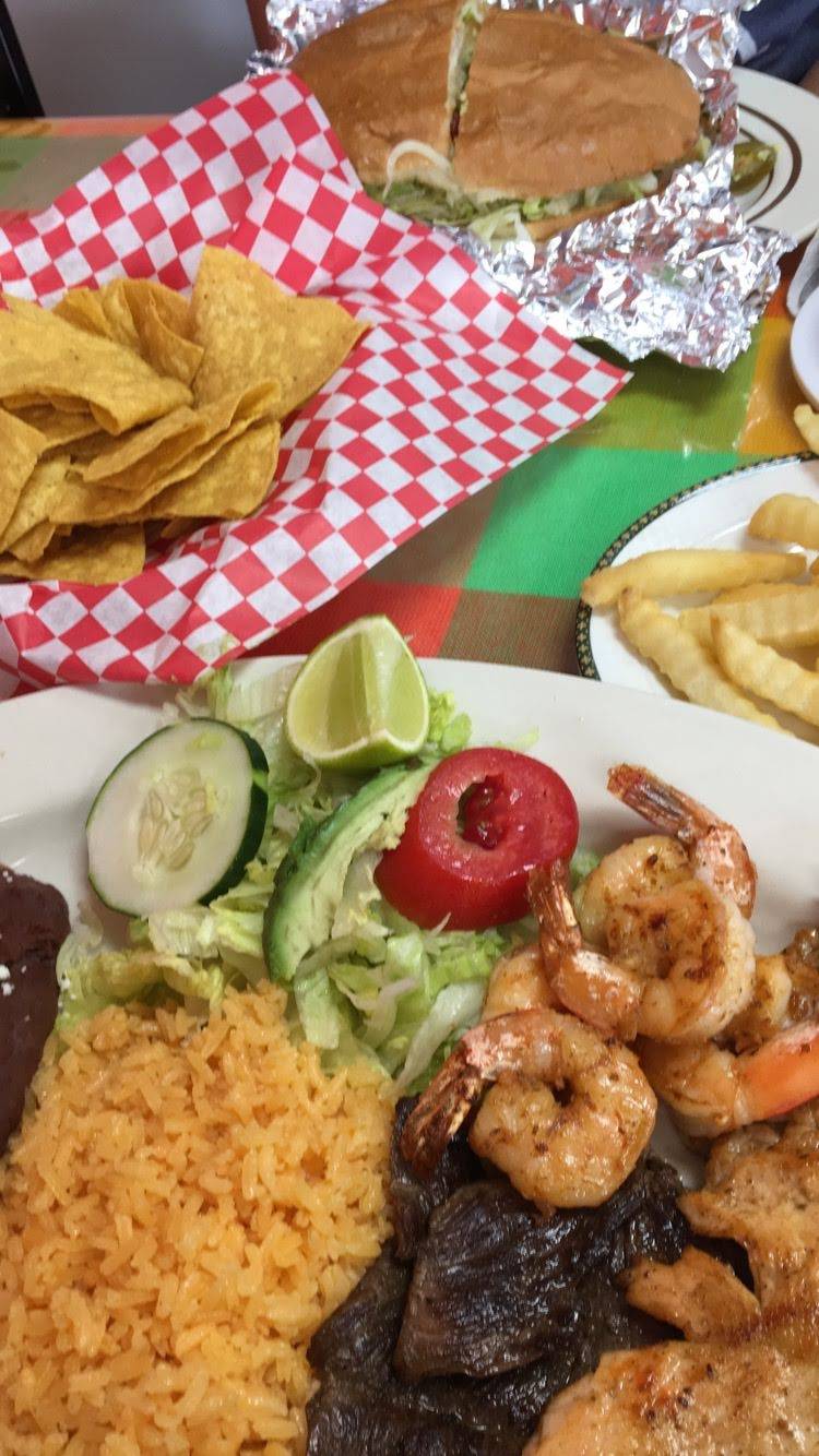 Adamarys Restaurante Y Pupuseria | restaurant | 3100 Central Ave, Charlotte, NC 28205, USA | 7045355573 OR +1 704-535-5573