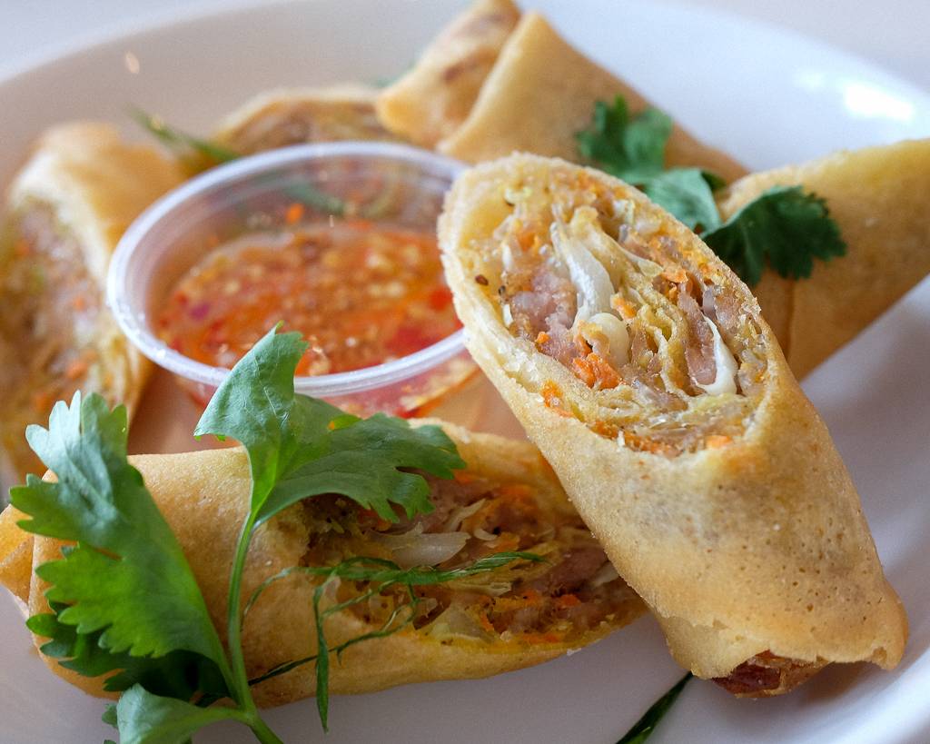 Thum | restaurant | 2238 N Farwell Ave, Milwaukee, WI 53202, USA | 4147639081 OR +1 414-763-9081