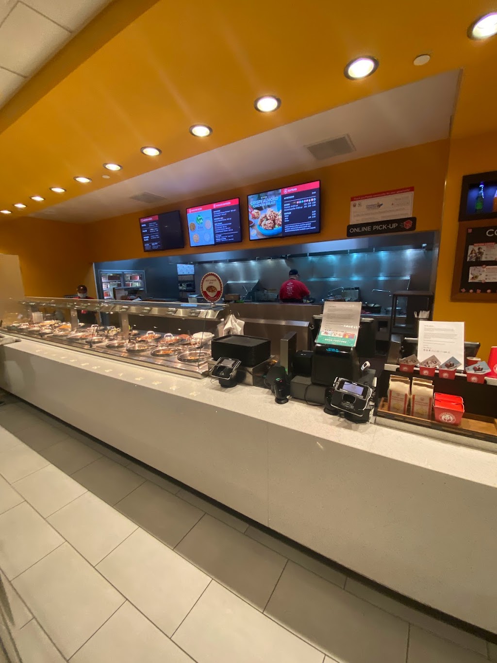 Panda Express | restaurant | 2801 Lenwood Rd, Barstow, CA 92311, USA | 7602535889 OR +1 760-253-5889