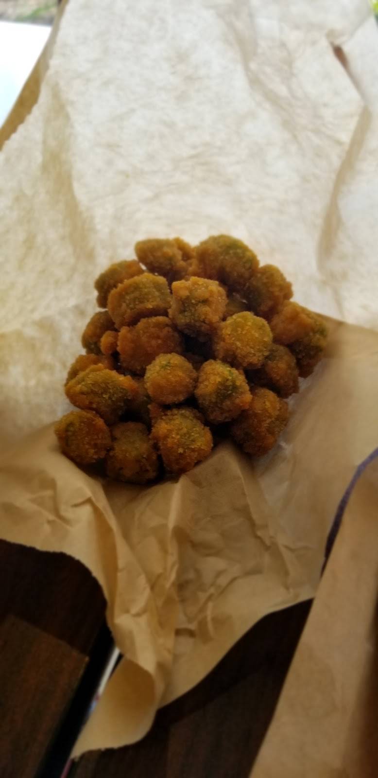 Dickeys Barbecue Pit | restaurant | 17245 17th St, Tustin, CA 92780, USA | 7146023874 OR +1 714-602-3874