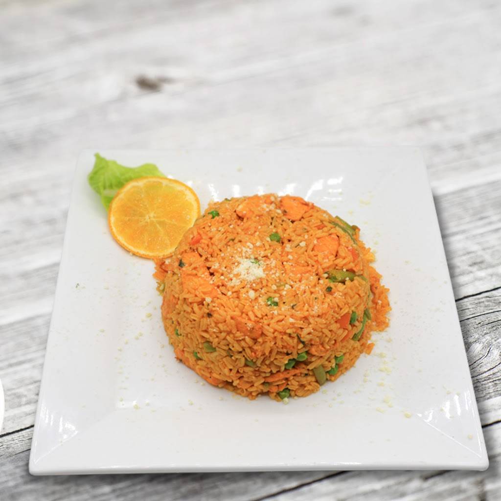 La Aurora Dominican Restaurant | restaurant | 239-17 Braddock Ave, Queens, NY 11426, USA | 7183474271 OR +1 718-347-4271