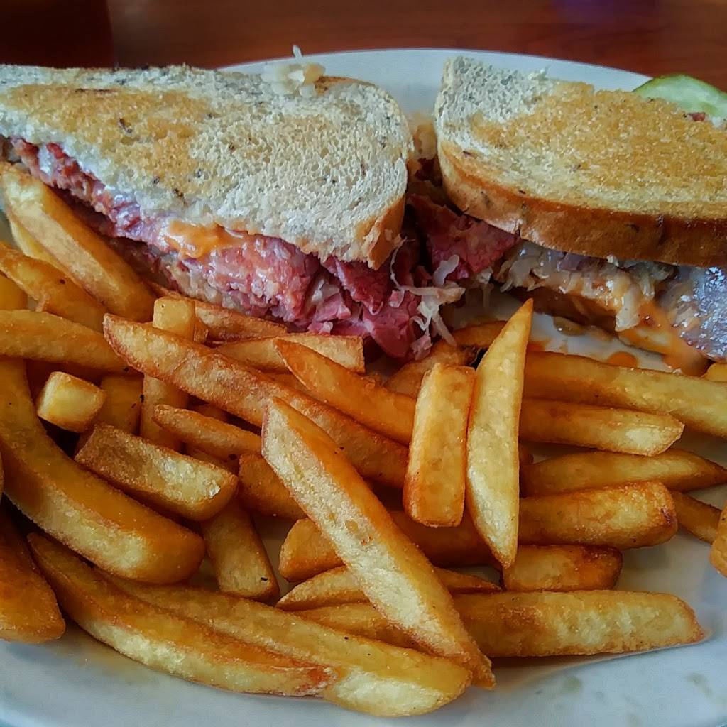 Stacks Restaurant | restaurant | 312 E 4th St, Greensburg, IN 47240, USA | 8122221300 OR +1 812-222-1300