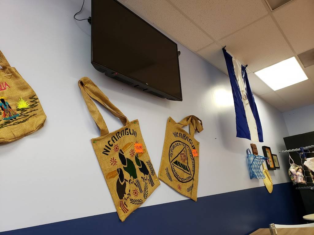 Daysis Gusto | restaurant | 625 S Riverside Ave I, Rialto, CA 92376, USA | 9099905758 OR +1 909-990-5758