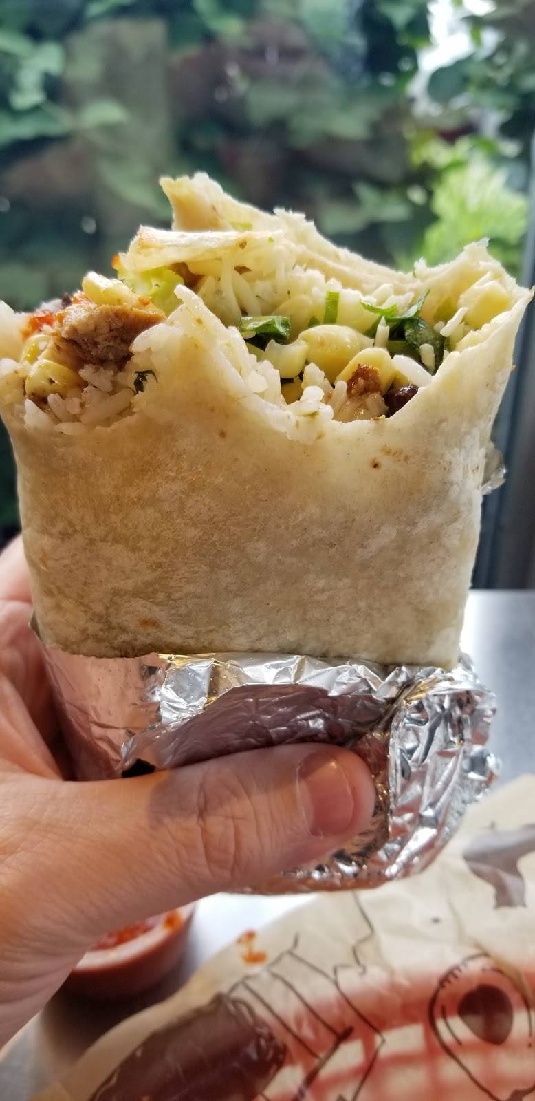 Chipotle Mexican Grill | restaurant | 525 Buttermilk Pike, Crescent Springs, KY 41017, USA | 8593418111 OR +1 859-341-8111
