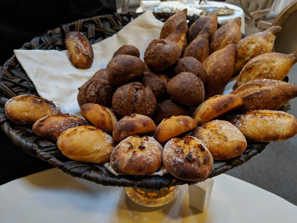 Fait Maison Restaurant | restaurant | 152 E 5th St #3832, Edmond, OK 73034, USA | 4055092555 OR +1 405-509-2555