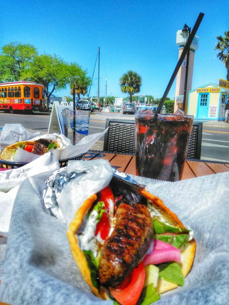 BARaki | cafe | 25 Dodecanese Blvd, Tarpon Springs, FL 34689, USA | 7279357470 OR +1 727-935-7470