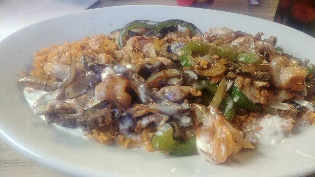 Casa Vieja Mexican Restaurant | restaurant | 1309 Grand Ave, Johnston City, IL 62951, USA | 6189835738 OR +1 618-983-5738