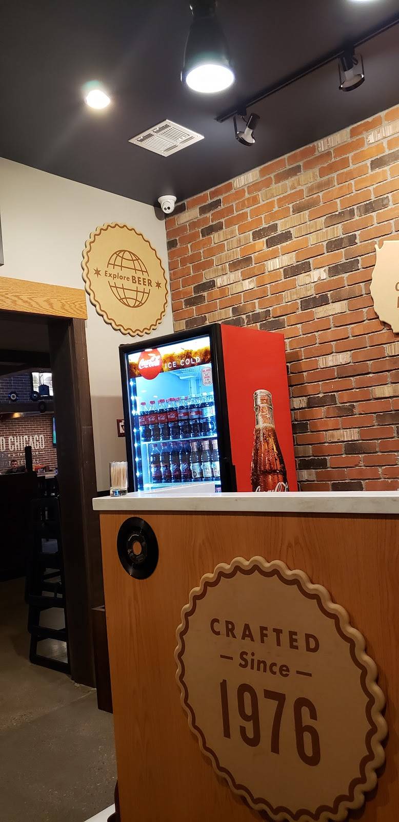 Old Chicago | restaurant | 2950 E Germann Rd, Chandler, AZ 85286, USA | 4809127170 OR +1 480-912-7170