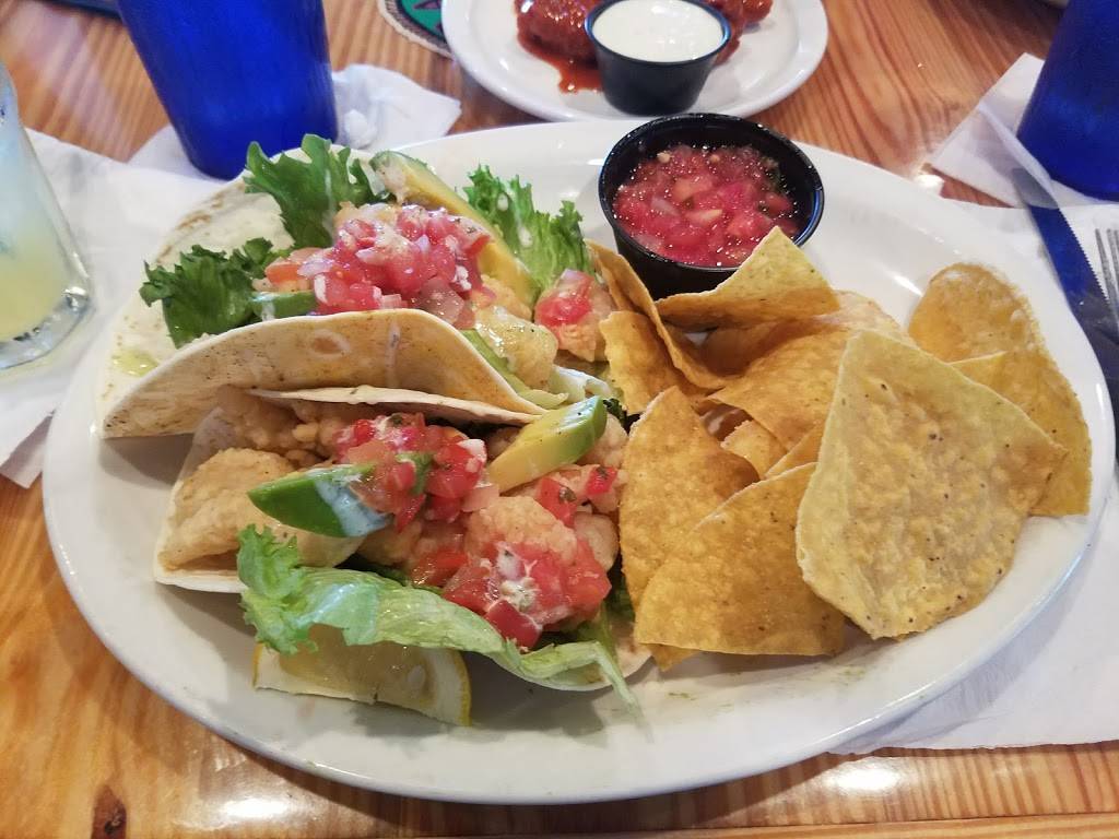 Gators Dockside | restaurant | 13701 S John Young Pkwy, Orlando, FL 32837, USA | 4079851790 OR +1 407-985-1790