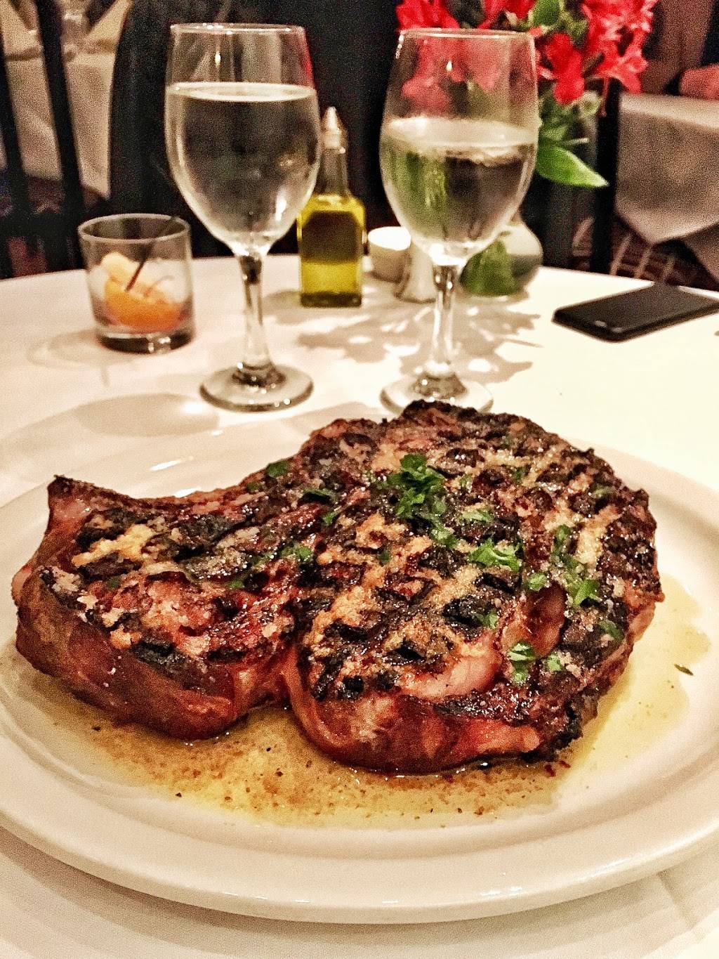 a tavola | restaurant | 2148 W Chicago Ave, Chicago, IL 60622, USA | 7732767567 OR +1 773-276-7567