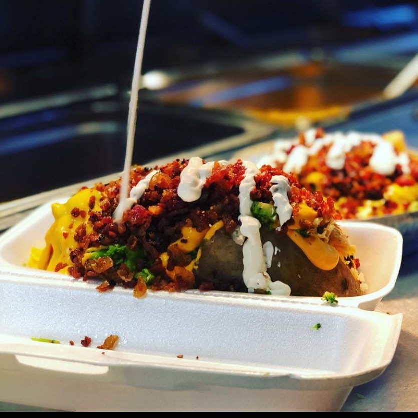 Lago Loaded Potatoes | restaurant | 18660 Ranch Rd 1431, Jonestown, TX 78645, USA | 7378085089 OR +1 737-808-5089