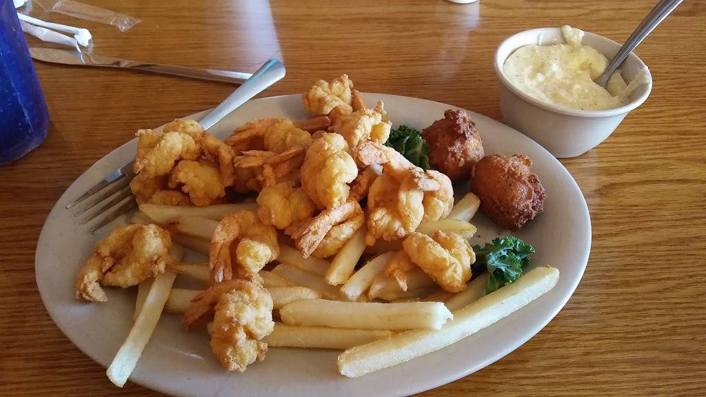 Sams Crystal River Seafood | restaurant | 4626, 1152 S 6th St, Macclenny, FL 32063, USA | 9042593522 OR +1 904-259-3522