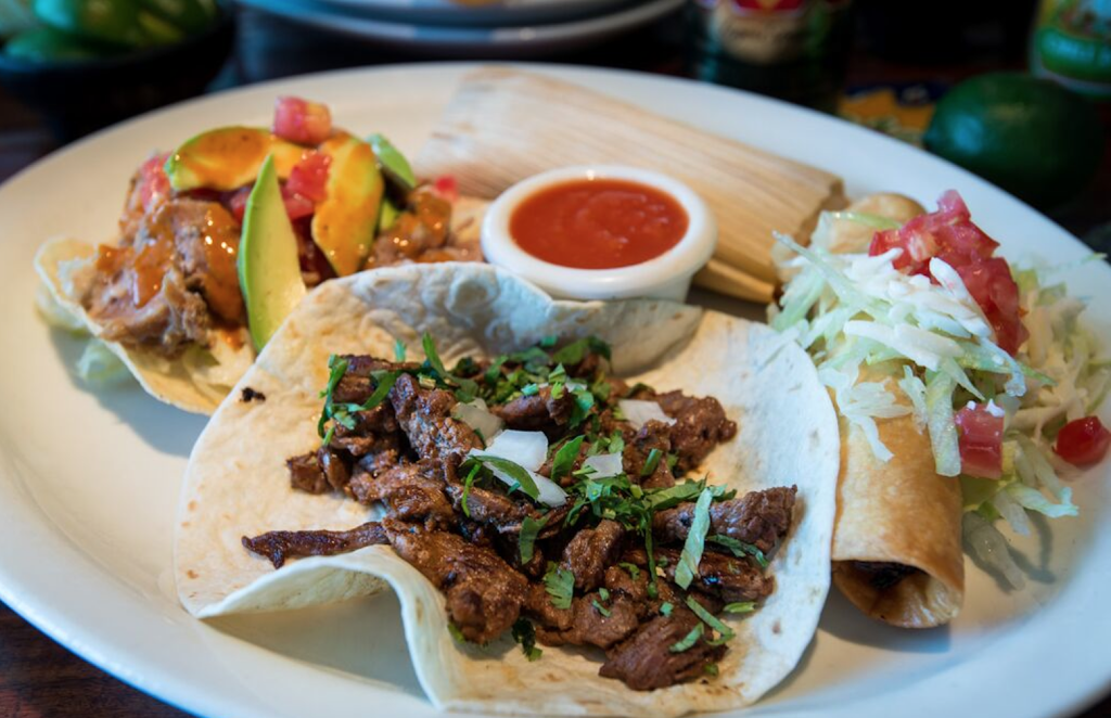 Skyes Restaurant | restaurant | 7205 Estero Blvd #710, Fort Myers Beach, FL 33931, USA | 2394637707 OR +1 239-463-7707