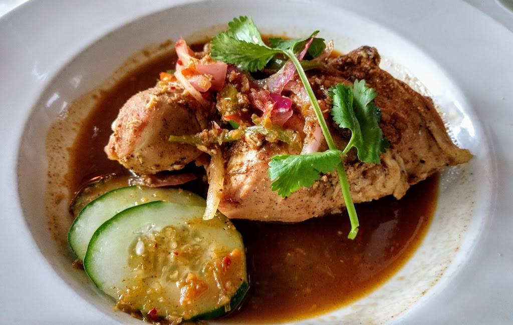 Pineapple Eddie Southern Bistro | restaurant | 1402 W 10th St, Erie, PA 16502, USA | 8144540700 OR +1 814-454-0700