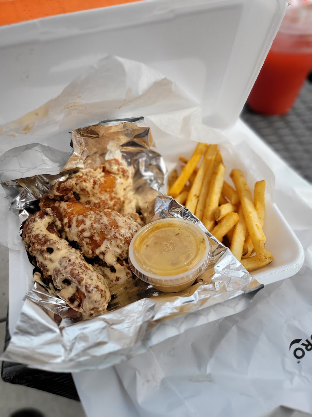 ChicknCone | restaurant | 1919 N Shepherd Dr Suite B, Houston, TX 77008, USA | 7133937806 OR +1 713-393-7806