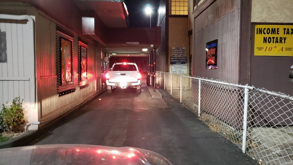 Jack in the Box | restaurant | 20840 Roscoe Blvd, Canoga Park, CA 91306, USA | 8189984295 OR +1 818-998-4295