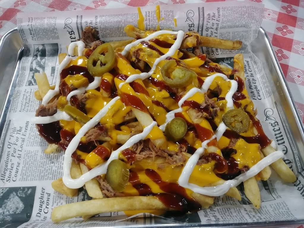 Orphan Smokehouse | restaurant | 1829 S Pine St, Centralia, IL 62801, USA | 6189185151 OR +1 618-918-5151