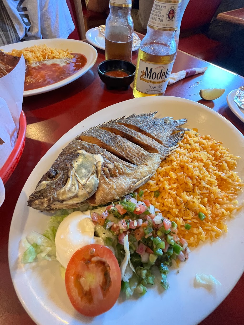 La Fogata Restaurant | restaurant | 41934 North Carolina Hwy 12, Avon, NC 27915, USA | 2529861118 OR +1 252-986-1118