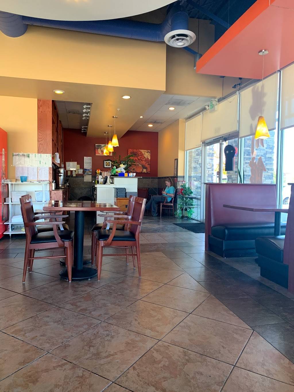 Sunflower Asian Cafe | restaurant | 91 W Mineral Ave #100, Littleton, CO 80120, USA | 3037980700 OR +1 303-798-0700