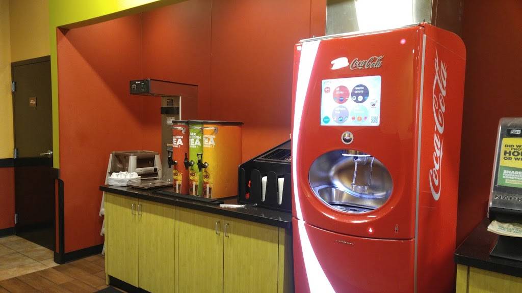 Moes Southwest Grill | restaurant | 1060 W Main St, Branford, CT 06405, USA | 2034334092 OR +1 203-433-4092