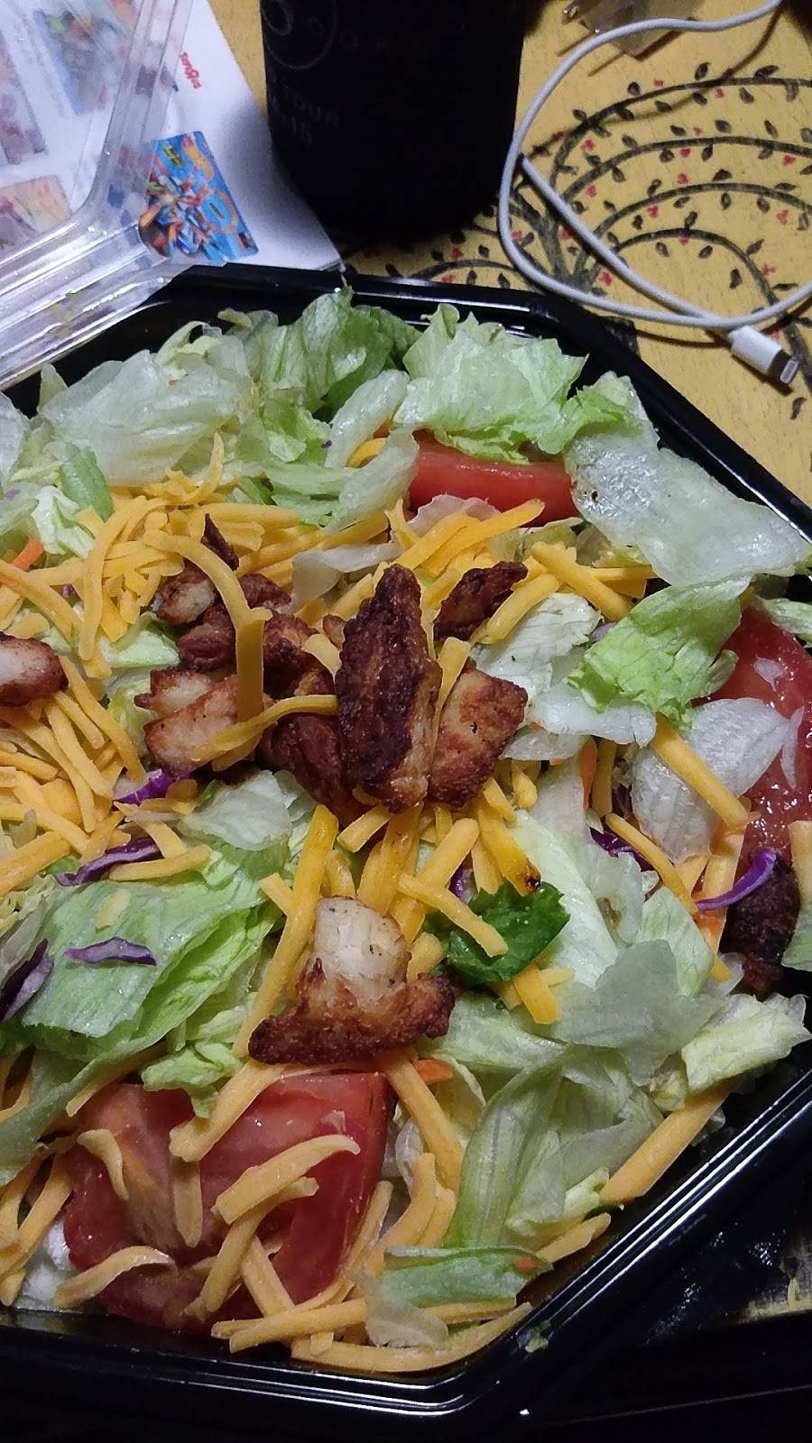 Wolf Den Pizza | restaurant | 628 Dresden Ave, East Liverpool, OH 43920, USA | 3303863330 OR +1 330-386-3330