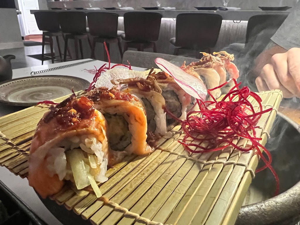 Aburi Sushi | restaurant | 3800 Southwest Fwy Suite 104, Houston, TX 77027, USA | 3467017953 OR +1 346-701-7953