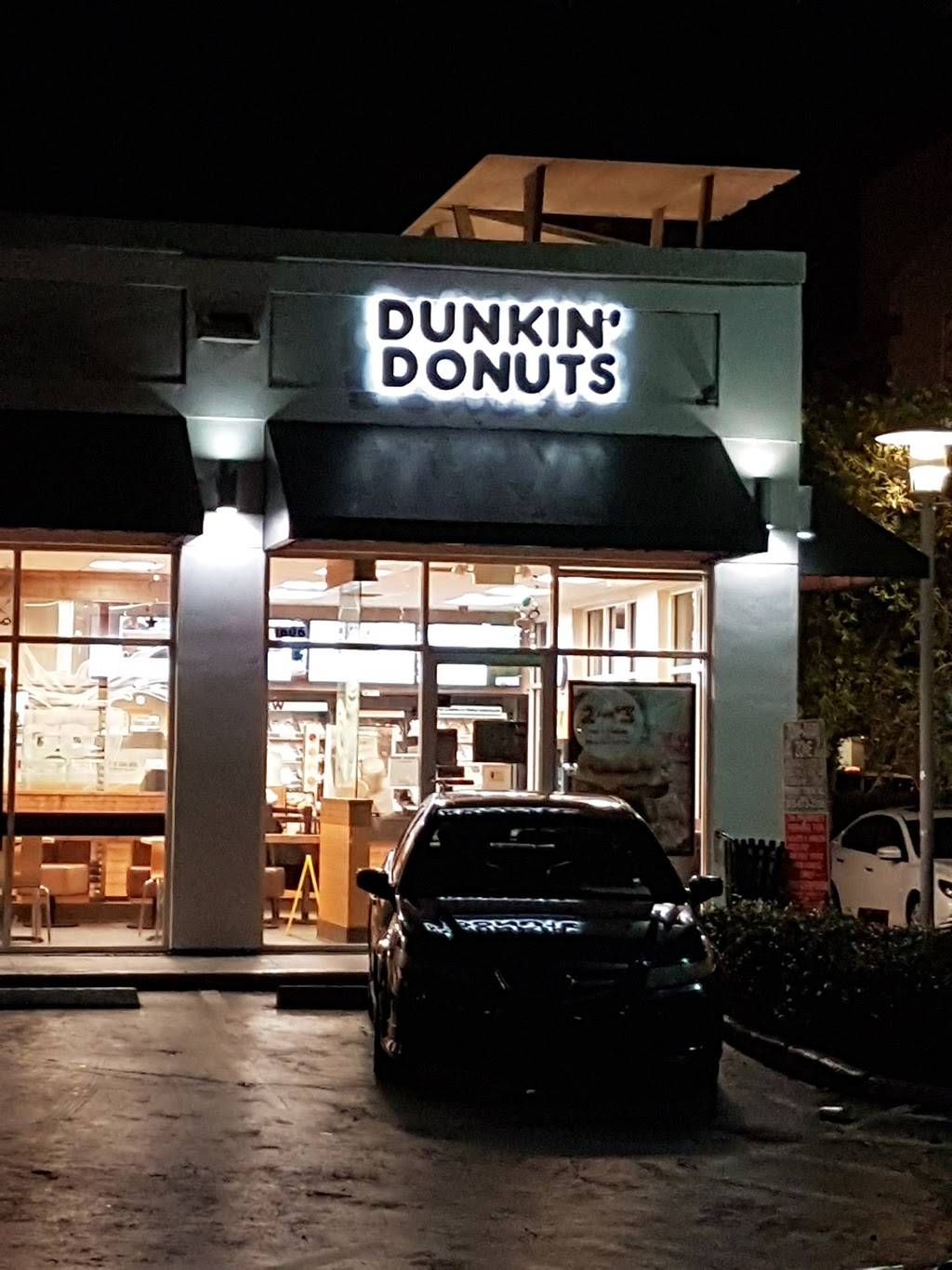 Dunkin | bakery | 1606 Alton Rd, Miami Beach, FL 33139, USA | 3054283923 OR +1 305-428-3923