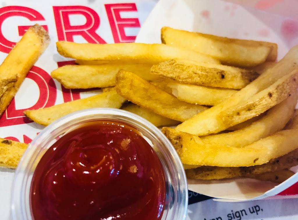 Wendys | restaurant | 1575 N Victory Pl, Burbank, CA 91502, USA | 8187298320 OR +1 818-729-8320