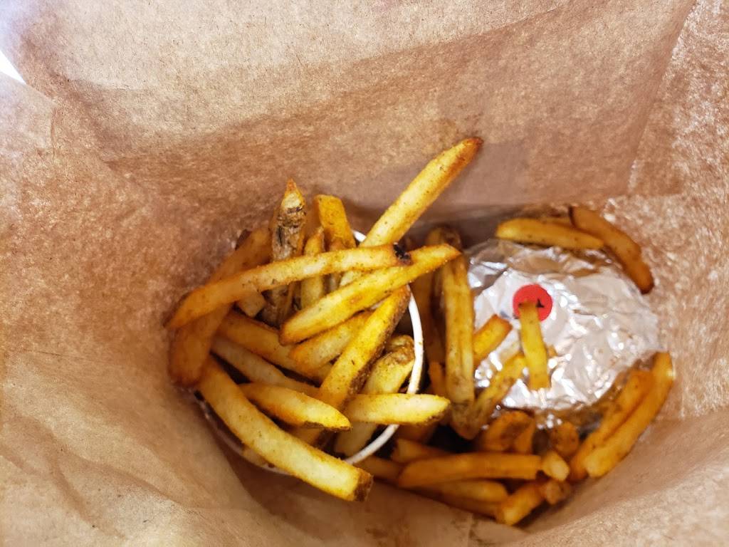 Five Guys | meal takeaway | 611 Highgrove Pl, Rockford, IL 61108, USA | 8152267020 OR +1 815-226-7020