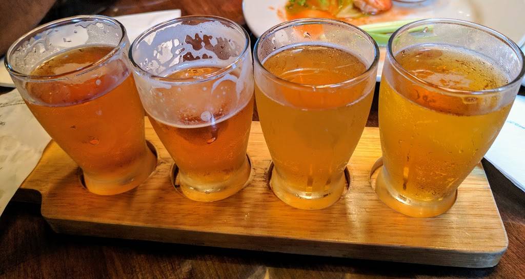 Mahwah Bar & Grill | restaurant | 2 Island Rd, Mahwah, NJ 07430, USA | 2015298056 OR +1 201-529-8056