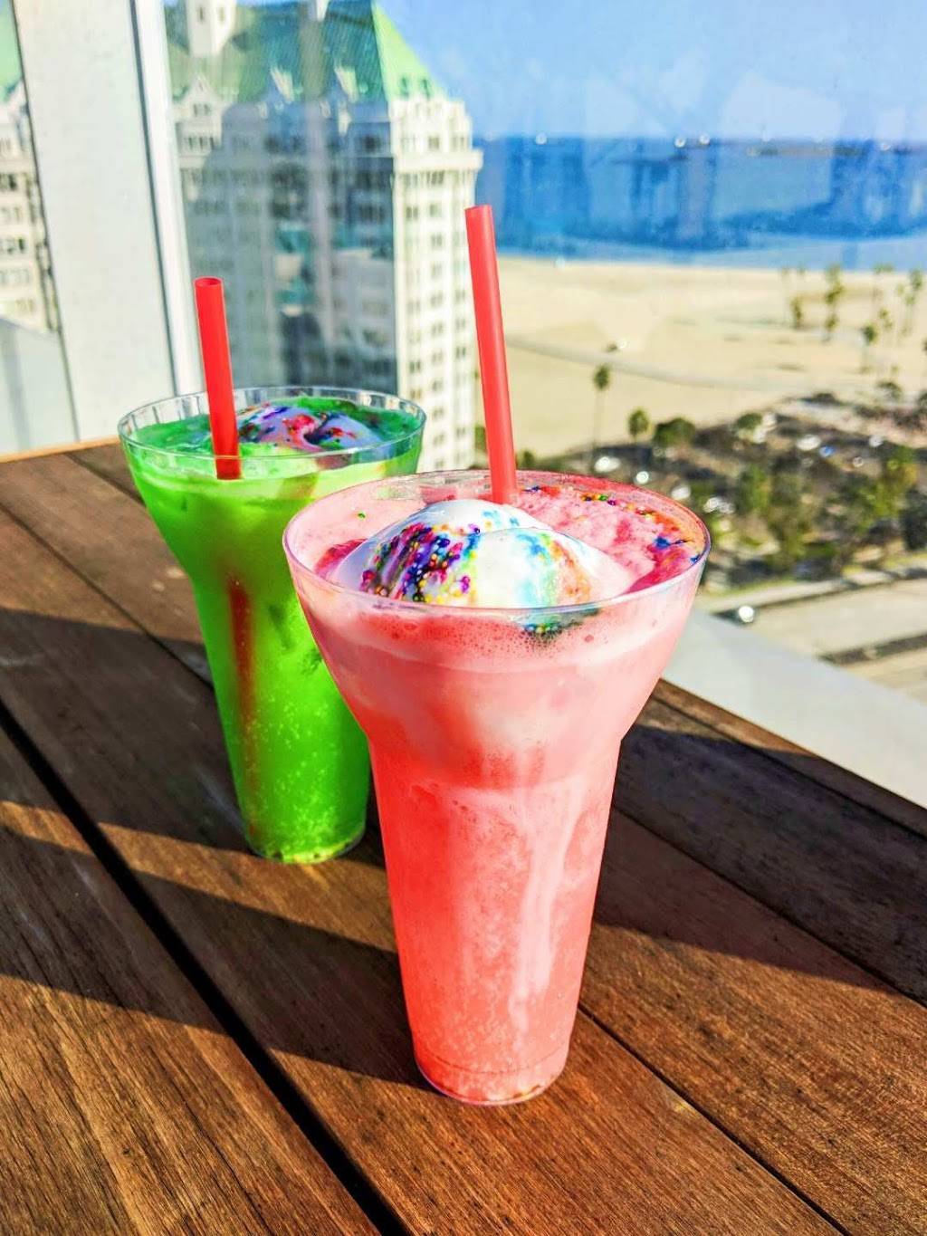 Poki Cat - Poke and Salad | restaurant | 707 E Ocean Blvd, Long Beach, CA 90802, USA | 5623626602 OR +1 562-362-6602