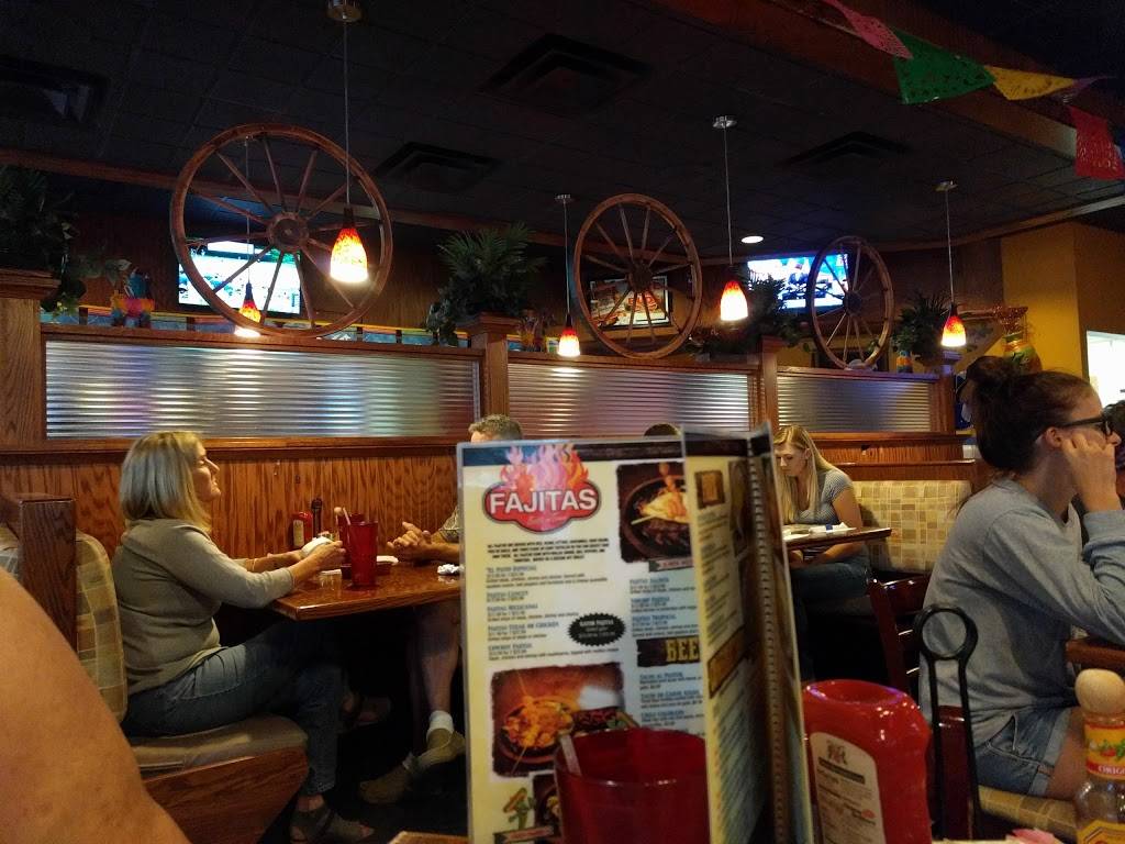 El Patio | restaurant | 16135 US-441, Alachua, FL 32615, USA | 3864180294 OR +1 386-418-0294