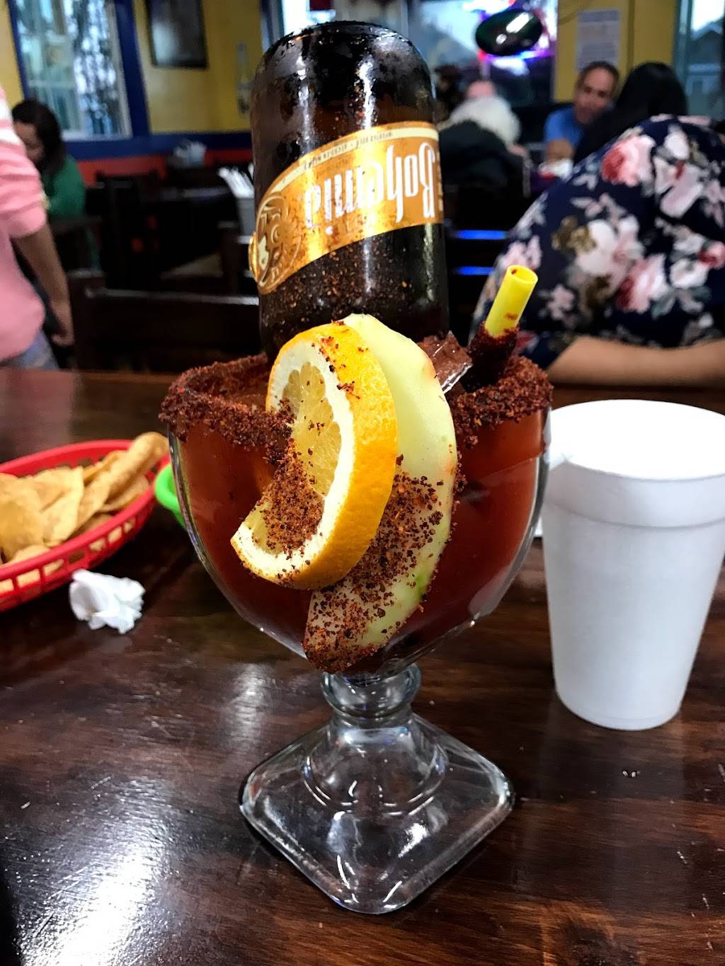 El Salvadoreno | restaurant | 2845 Imperial Ave, San Diego, CA 92102, USA | 6192318254 OR +1 619-231-8254