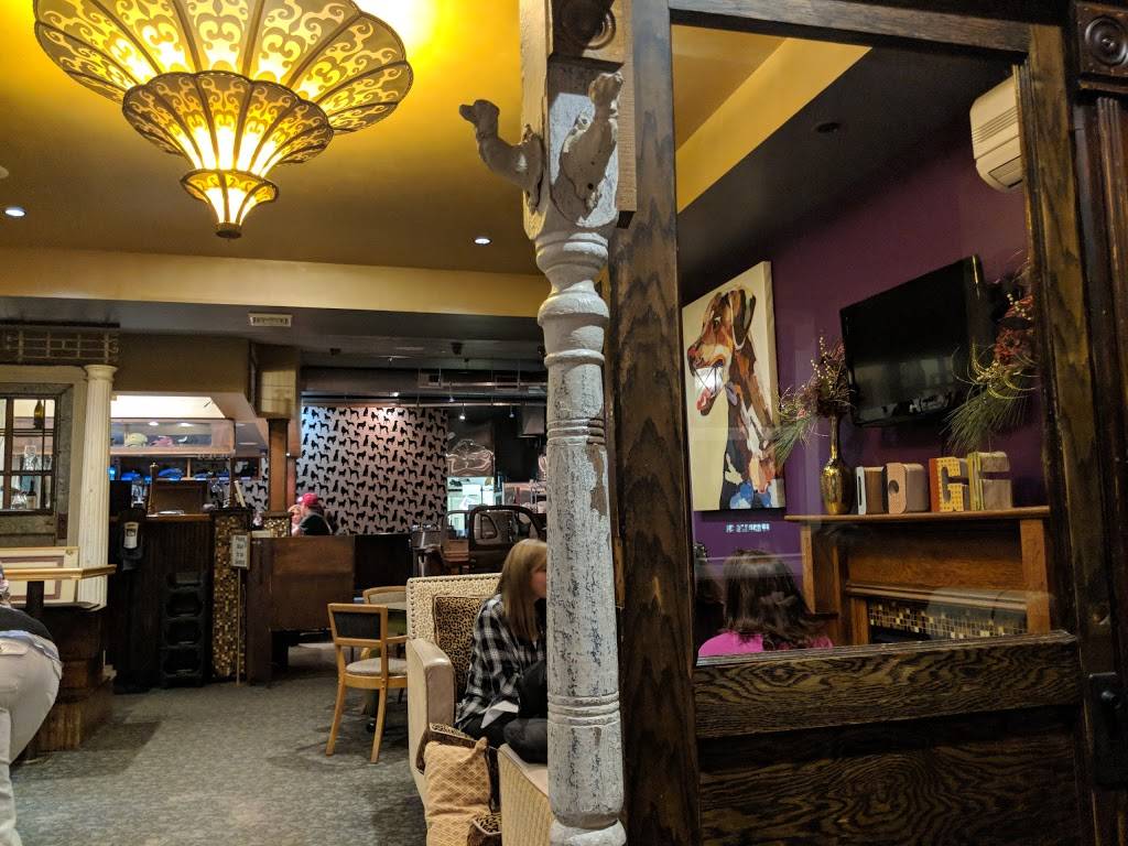 The Bearded Dogg Lounge | restaurant | 302 S Otsego Ave, Gaylord, MI 49735, USA | 9896190298 OR +1 989-619-0298