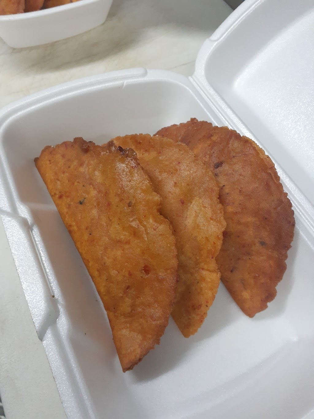 TACOS Y MARISCOS EUFEMIA | restaurant | 15323 Atlantic Ave, Compton, CA 90221, USA | 4244042067 OR +1 424-404-2067