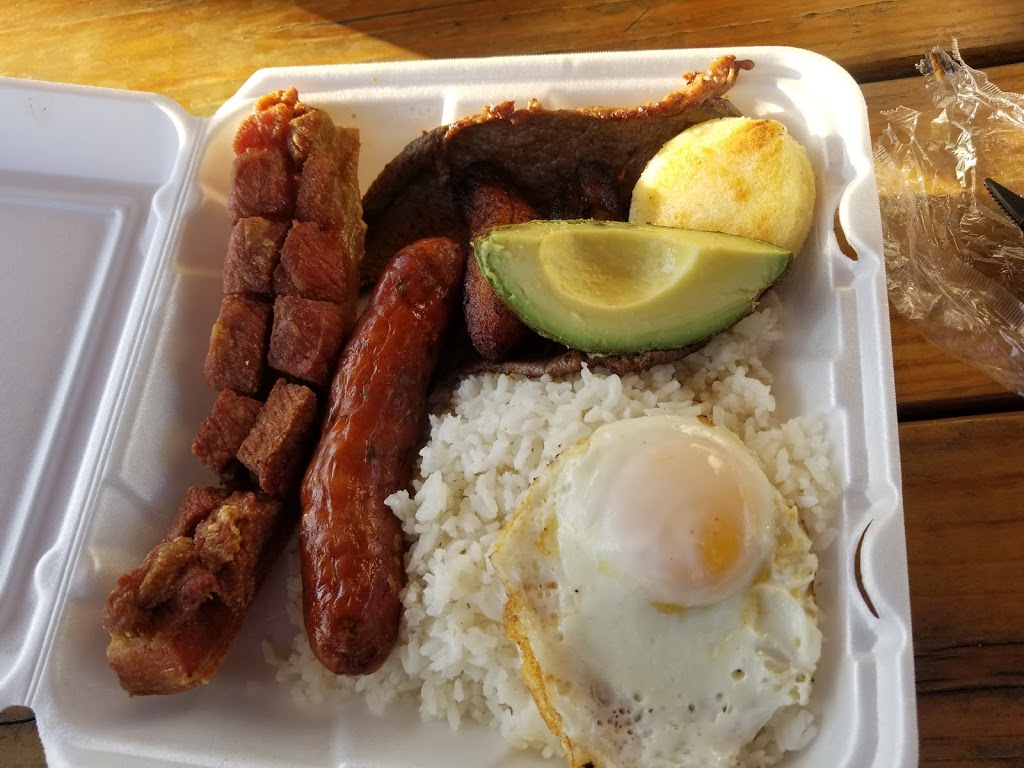 Empanadas y Arepas JOVI | restaurant | 7767 Culebra Rd, San Antonio, TX 78251, USA | 2108015514 OR +1 210-801-5514