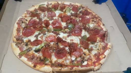 Lucky Vitos Pizzeria | meal delivery | 1950 N Kimball Ave, Chicago, IL 60647, USA | 7735709296 OR +1 773-570-9296