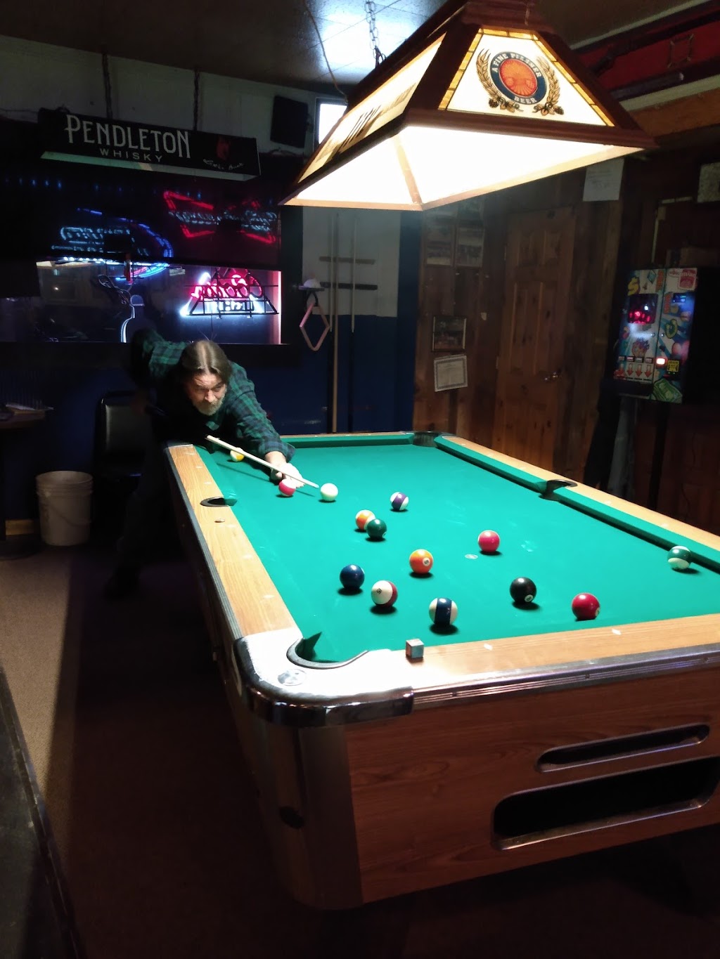 Double Diamond Steakhouse & Saloon | restaurant | 127 N Plymouth Ave, New Plymouth, ID 83655, USA | 2082789282 OR +1 208-278-9282