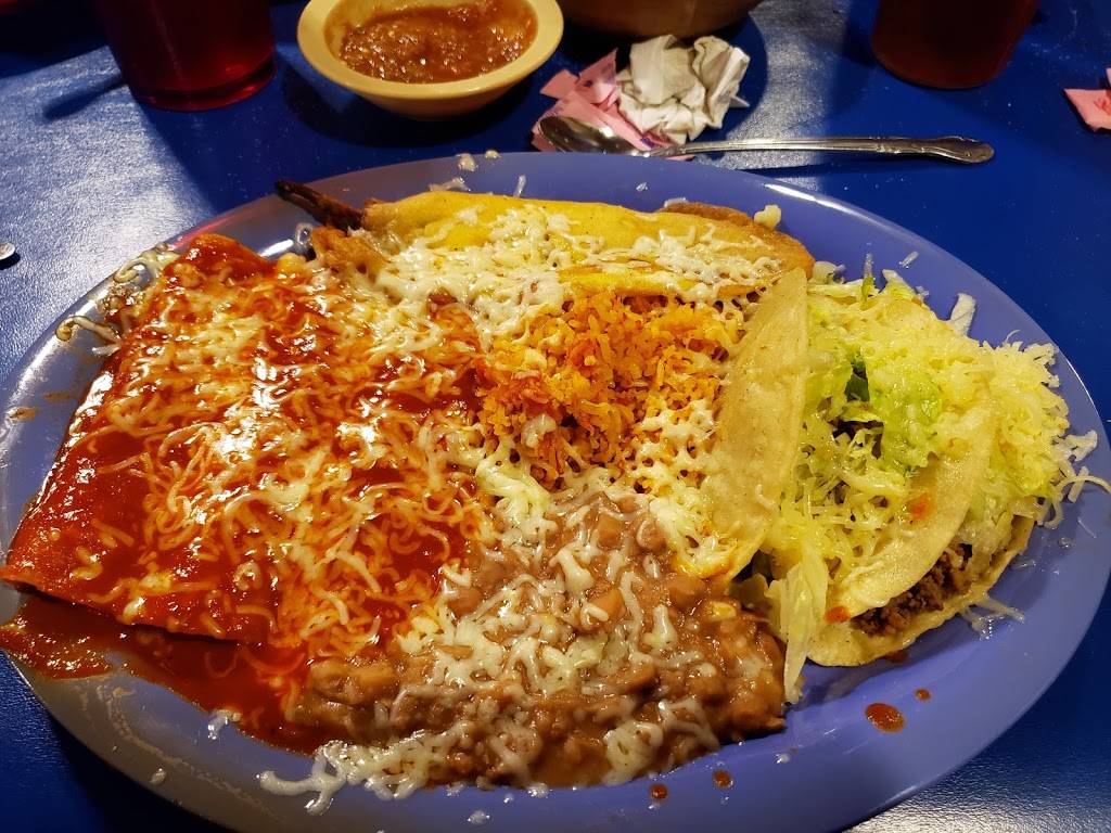 Chopes Bar & Cafe | restaurant | 16145 NM-28, La Mesa, NM 88044, USA | 5752333420 OR +1 575-233-3420