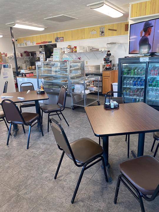 Peggy Sues Restaurant And Bake Shop | restaurant | 310 Railroad Ave, Buckley, IL 60918, USA | 2173942686 OR +1 217-394-2686