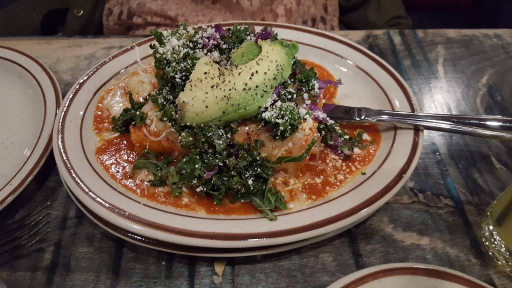 Los Chingones Mexican DTC | restaurant | 4959 S Newport St, Denver, CO 80237, USA | 3035674258 OR +1 303-567-4258