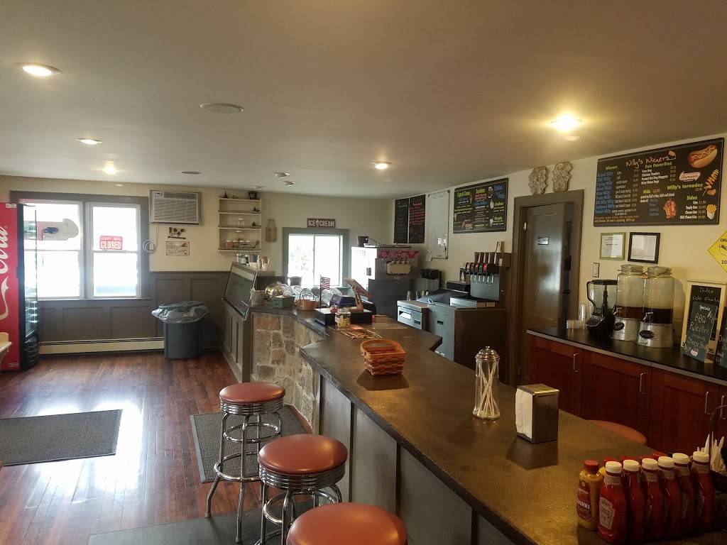 Willys Wieners | restaurant | 1280 NJ-57, Port Murray, NJ 07865, USA | 9085286979 OR +1 908-528-6979