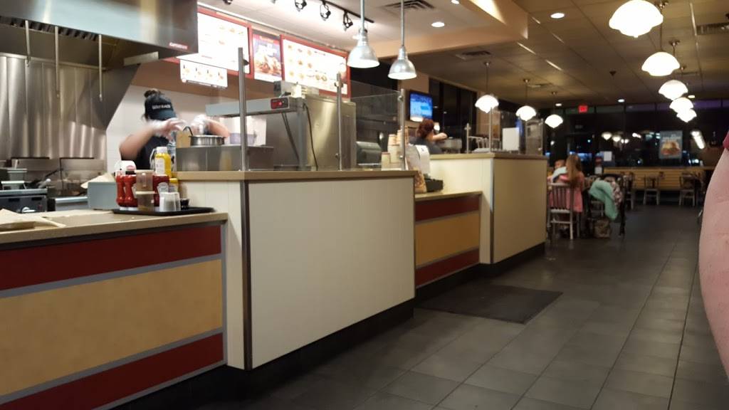 Wayback Burgers | restaurant | 200 W Alexander St, Plant City, FL 33563, USA | 8137566939 OR +1 813-756-6939