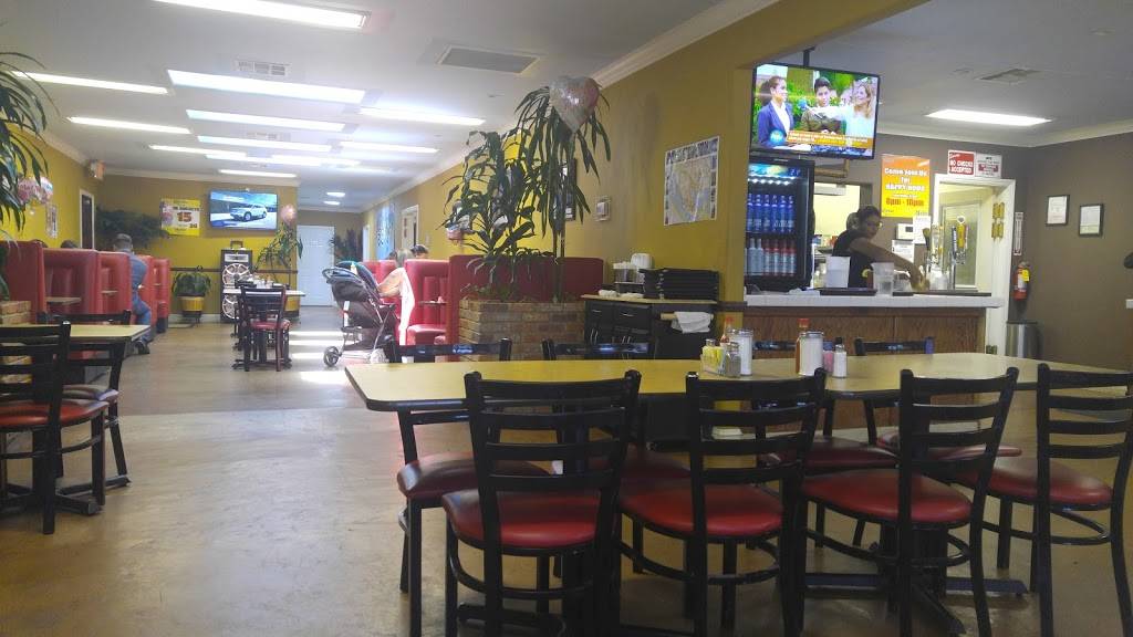 Los Reyes Mexican Food | restaurant | 257 E Elm Ave, Coalinga, CA 93210, USA | 5599341022 OR +1 559-934-1022