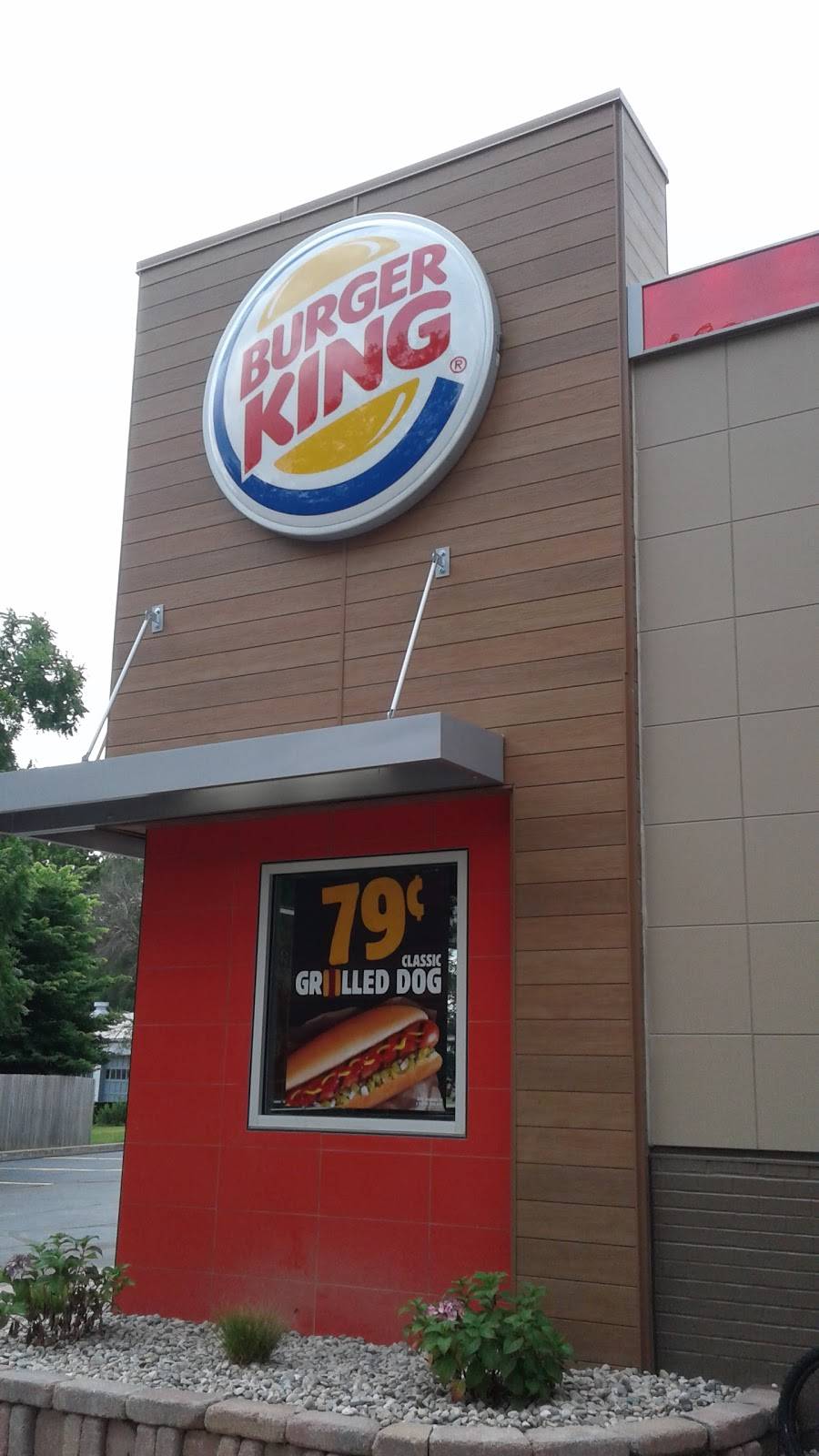 Burger King | restaurant | 2511 Spy Run Ave, Fort Wayne, IN 46805, USA | 2604840390 OR +1 260-484-0390