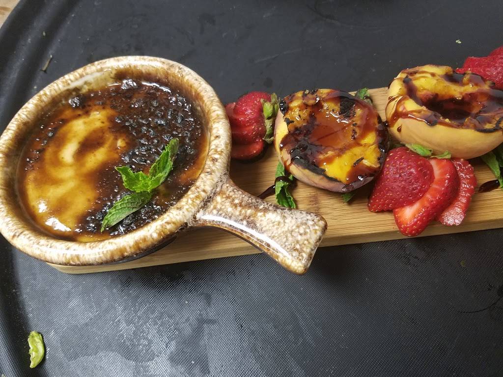 The Pink Chihuahua | restaurant | 700 La Salle St, Ottawa, IL 61350, USA | 8153245227 OR +1 815-324-5227