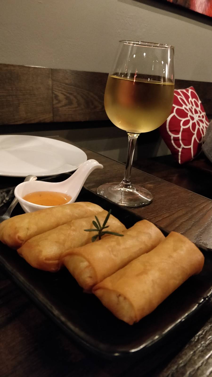 Sukhothai Restaurant | restaurant | 15045 Bel-Red Rd, Bellevue, WA 98007, USA | 4254010823 OR +1 425-401-0823